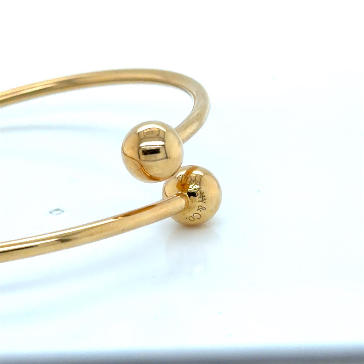 Tiffany & Co. HardWear Ball Bypass Bracelet 18k Yellow Gold 6.75" (view 7)
