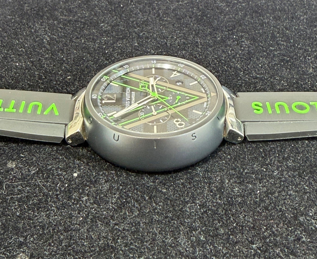 Louis Vuitton Tambour Damier Graphite Race Chronograph Watch QA130 46mm (view 4)