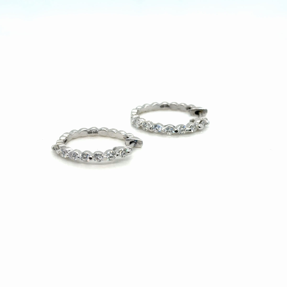 14k White Gold Diamond Hoop Earrings 0.56 CTW Round Natural H SI