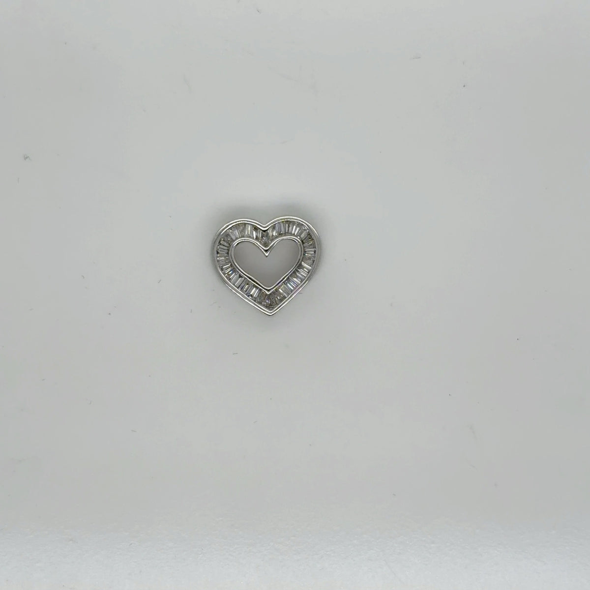 14K White Gold Baguette Diamond Heart Pendant .25 ctw I SI/I1