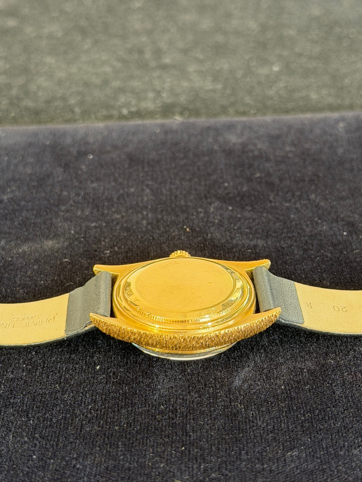 Rolex Day-Date 18K Yellow Gold Silver Dial Ref 6611B 36mm Vintage 1957 (view 9)