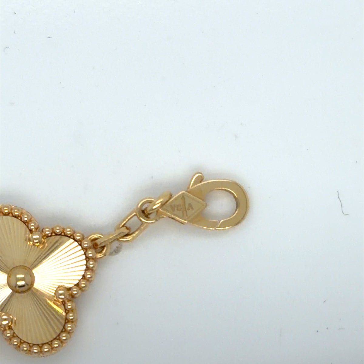 Van Cleef & Arpels Vintage Alhambra 5 Motif Bracelet 18K Yellow Gold (view 4)