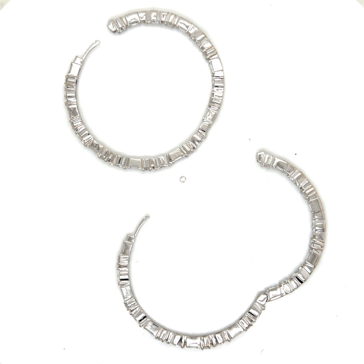 Roberto Coin 18K White Gold Diamond Hoop Earrings 3.04 ctw F/G VS (view 2)