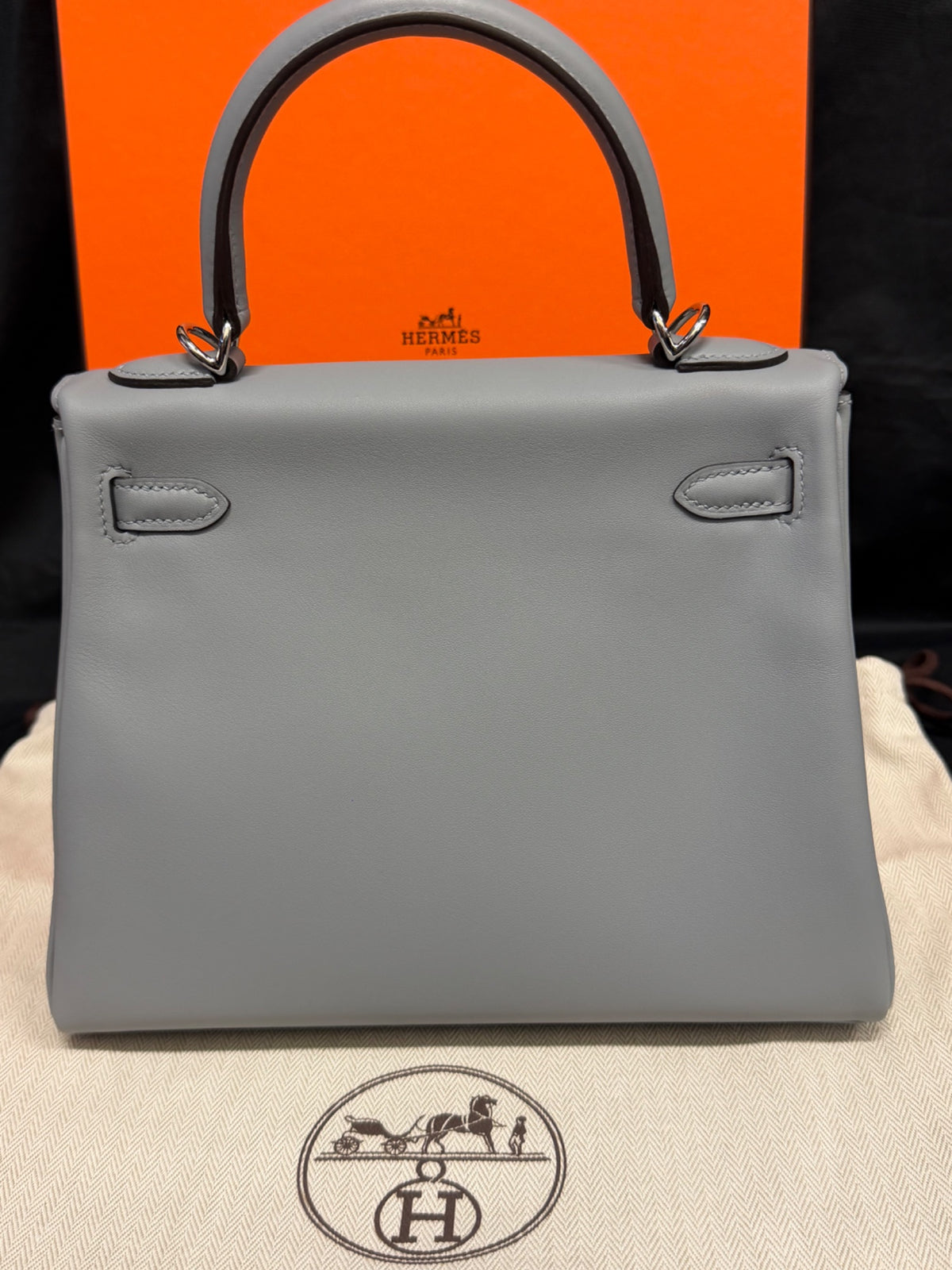 Hermès Kelly 25 Gris Pantin Swift Leather Palladium Hardware Handbag 2026 (view 4)