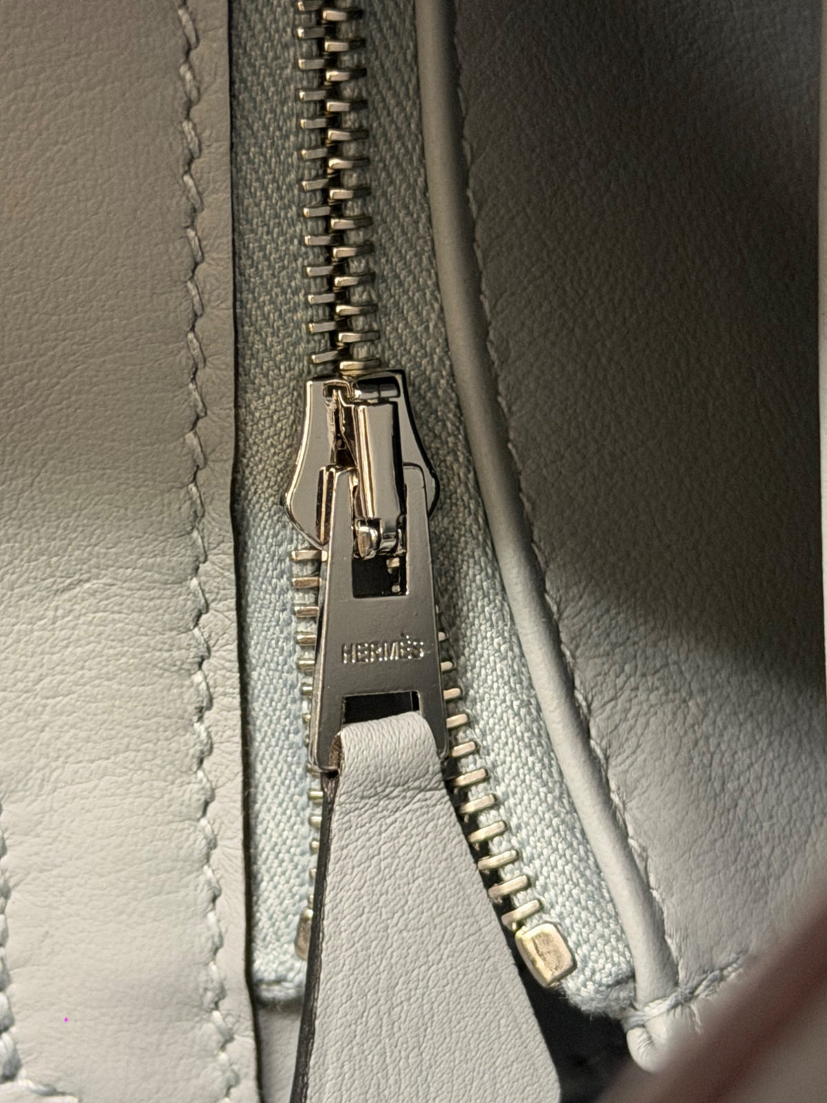 Hermès Kelly 25 Gris Pantin Swift Leather Palladium Hardware Handbag 2026 (view 12)