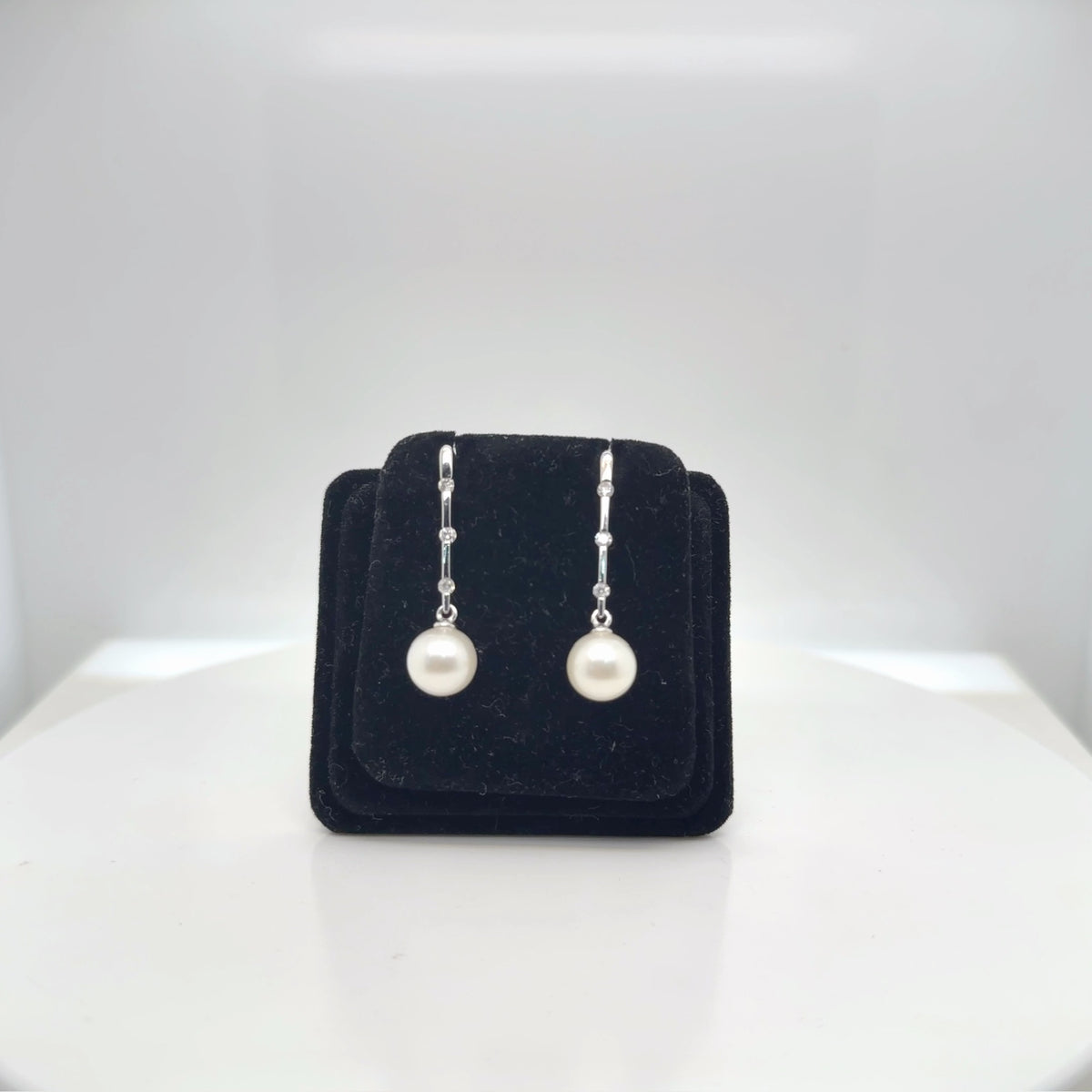 14K White Gold Pearl Diamond Drop Earrings, Natural Diamond 0.12 ctw (view 2)