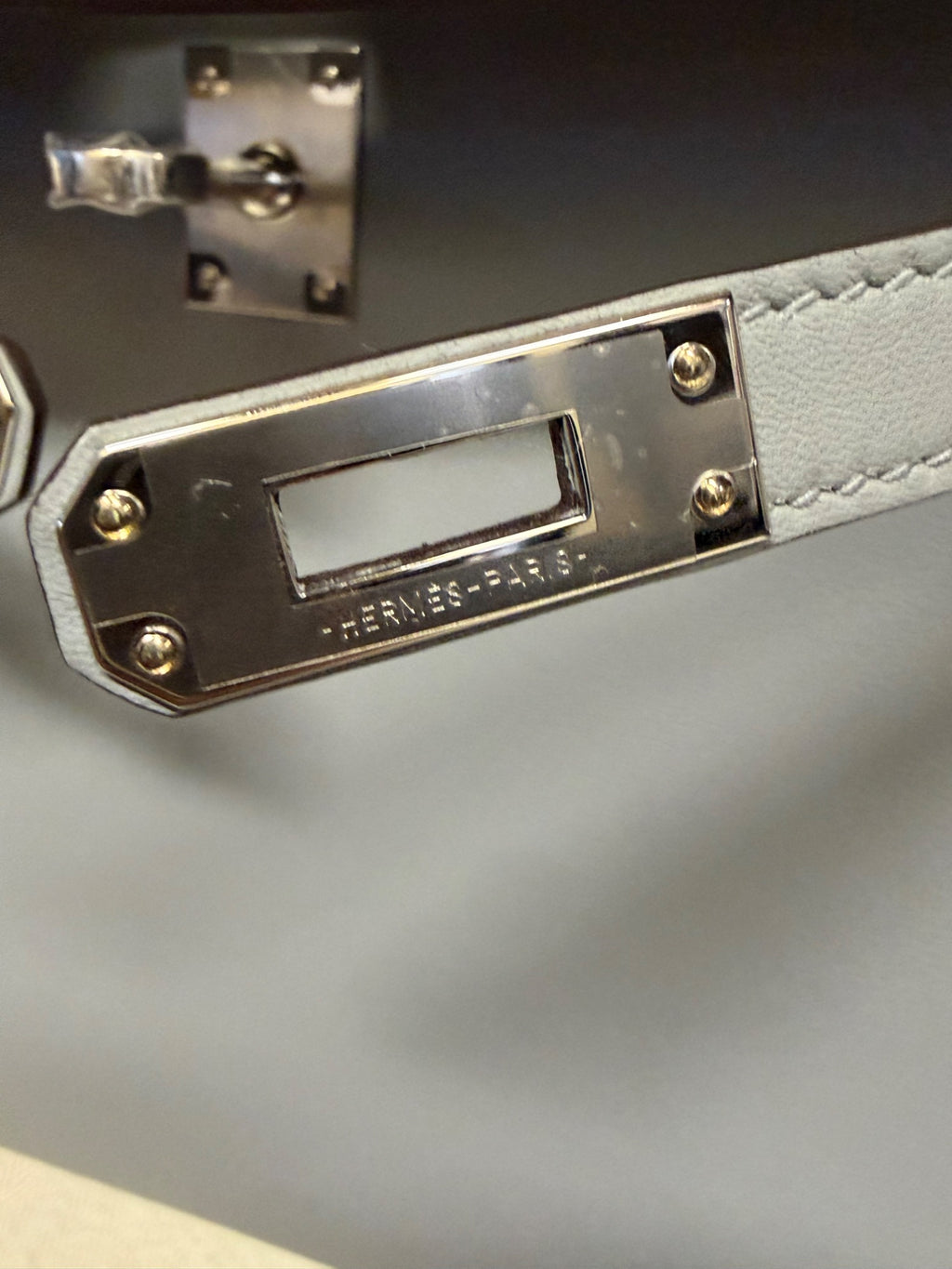 Hermès Kelly 25 Gris Pantin Swift Leather Palladium Hardware Handbag 2026 (view 11)
