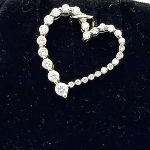 14k White Gold Natural Diamond Open Heart Pendant 0.25 ctw Round