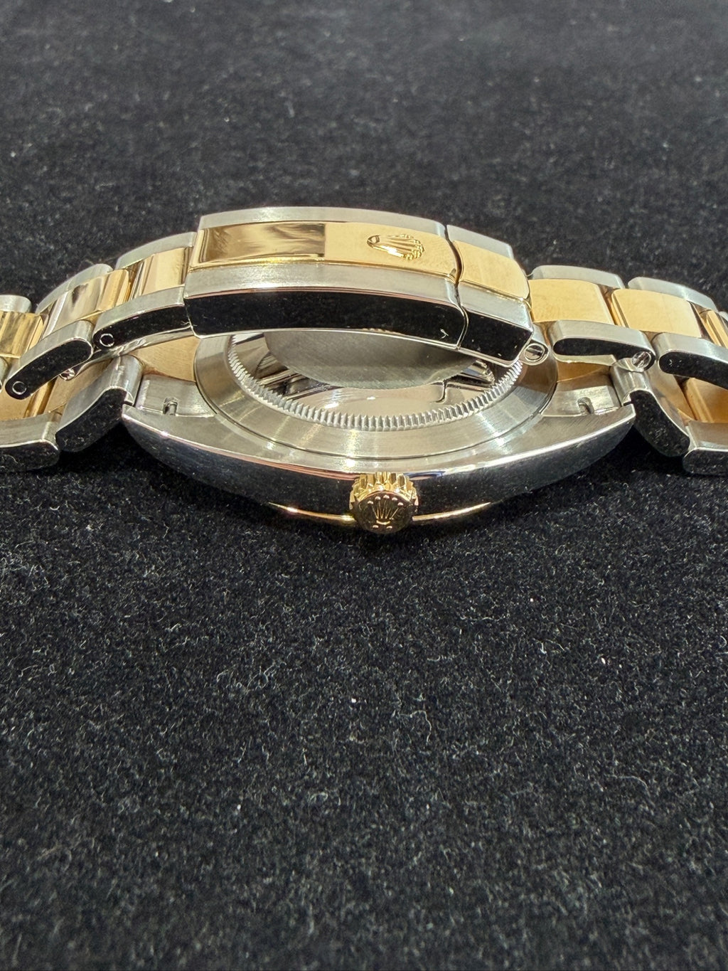 Rolex Datejust 41 Two-Tone Steel 18k Gold Wimbledon Dial Watch (view 9)