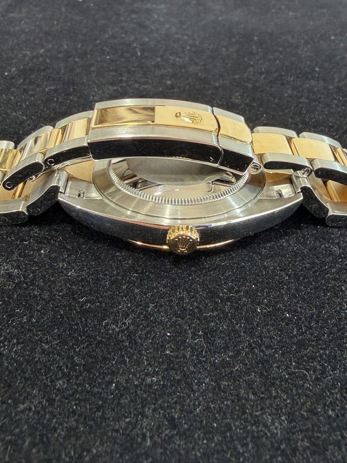 Rolex Datejust 41 Two-Tone Steel 18k Gold Wimbledon Dial Watch (view 9)