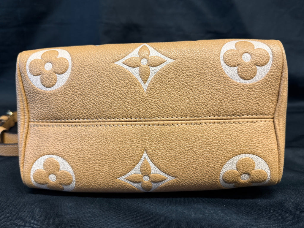 Louis Vuitton Speedy Bandouliere 20 Bi-Color Monogram Empreinte Caramel (view 6)