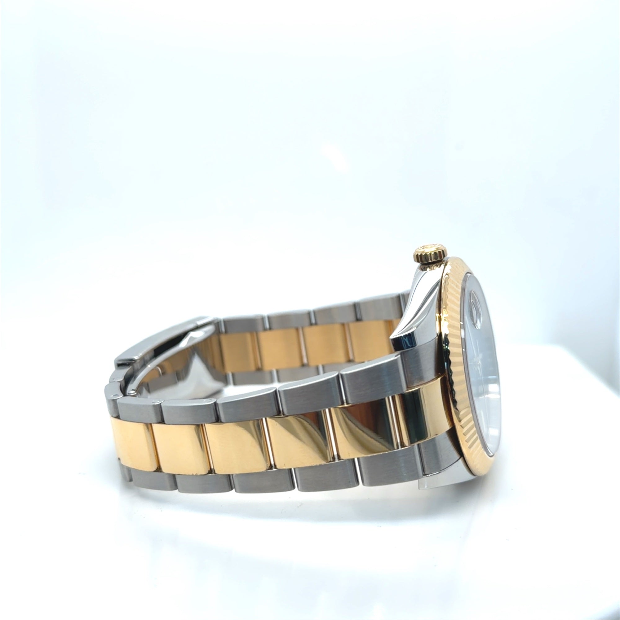 Rolex Datejust 41 Two-Tone Steel 18k Gold Wimbledon Dial Watch