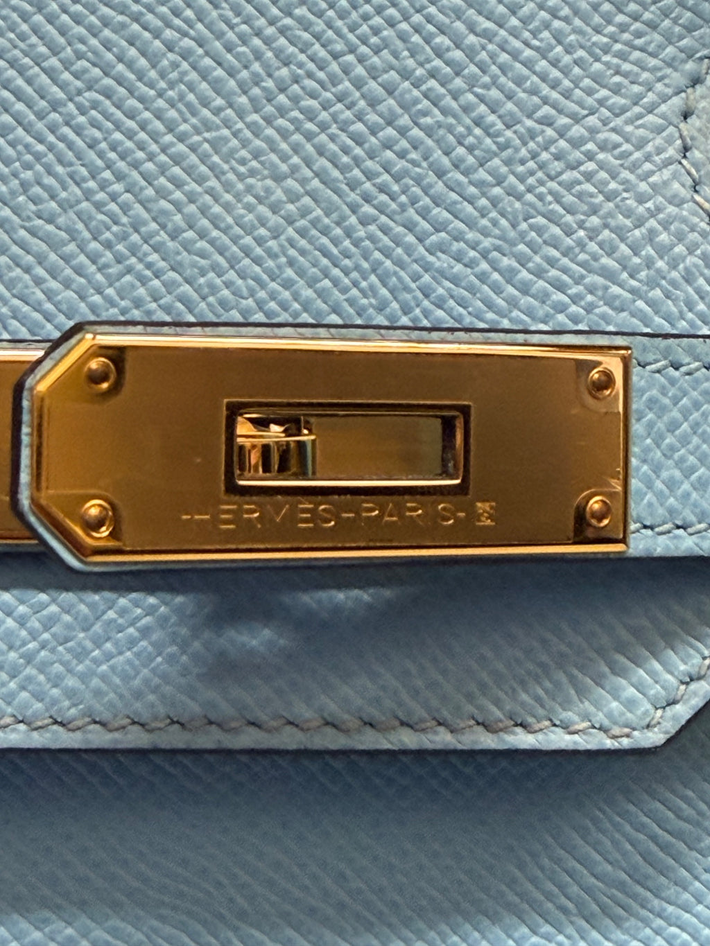 Hermès Birkin 30 Blue Céleste Epsom Leather Gold Hardware Handbag (view 5)